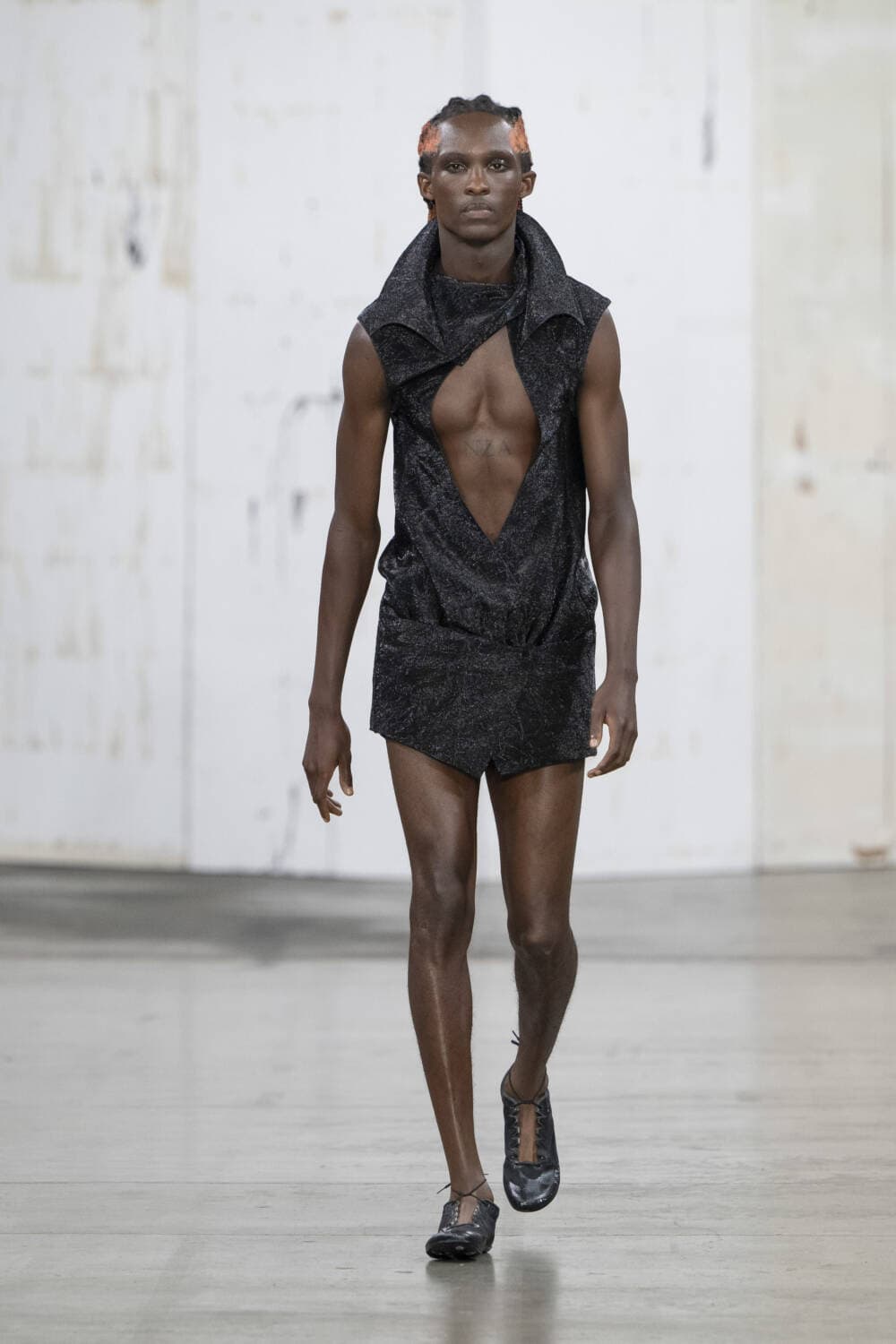 Fashion East: Ready-To-Wear SS25 - 10 Magazine USA